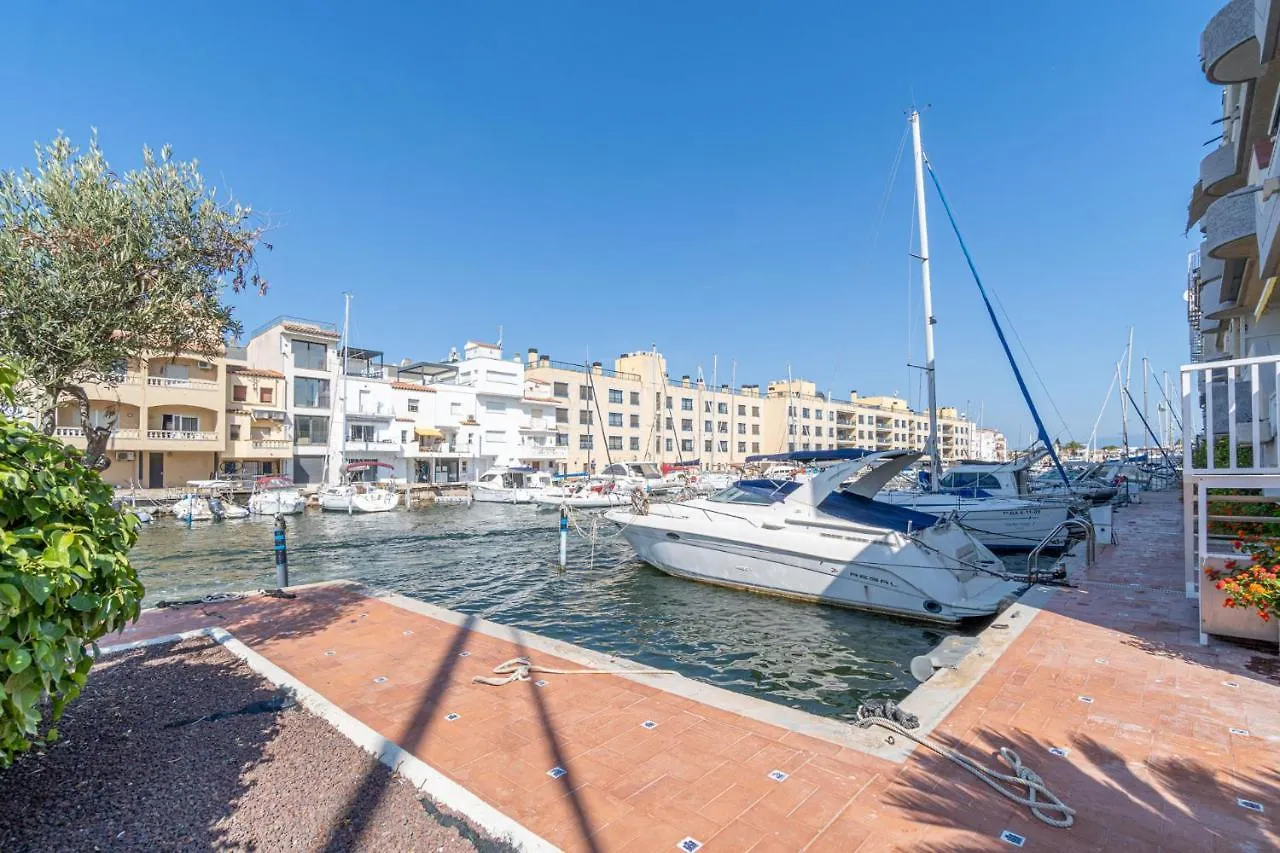 Ref 403 Apartment Empuriabrava